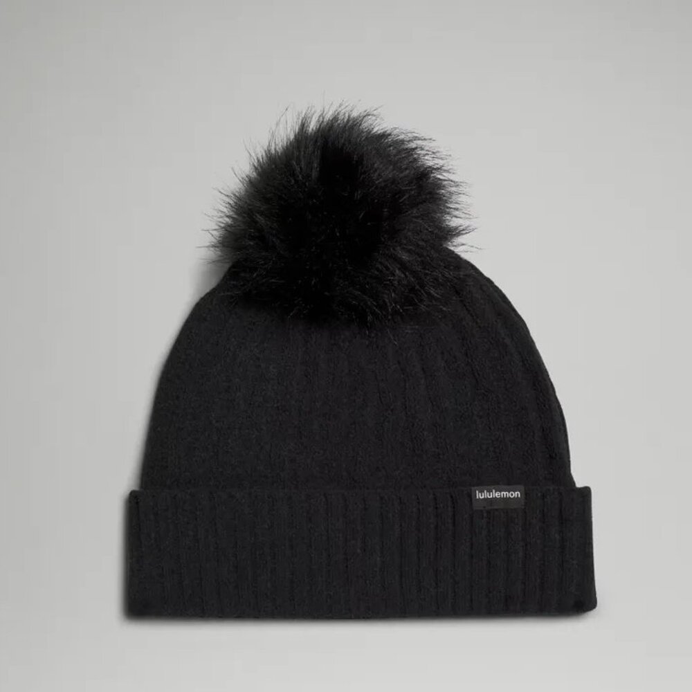Lululemon Women's Cable Knit Pom Beanie
